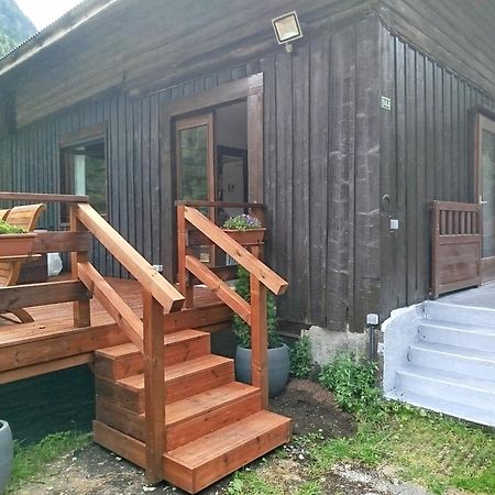 Chalet 8 Personnes + Grand Terrain Et Riviere Entremont Екстер'єр фото